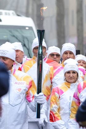 Milano Cortina 2026 - XXV Olympic Winter games, Winterspiele,Spiele, Summer games Sesto San Giovanni (MI) - Italy Thursday , February 5 , 2026 Journey of the Olympic Flame Milano Cortina 2026 to Milan  Copyright: xSergioxBisi IPAxSportx xipa-agency.netx xx IPA_70988883 IPA_Agency_IPA70988883