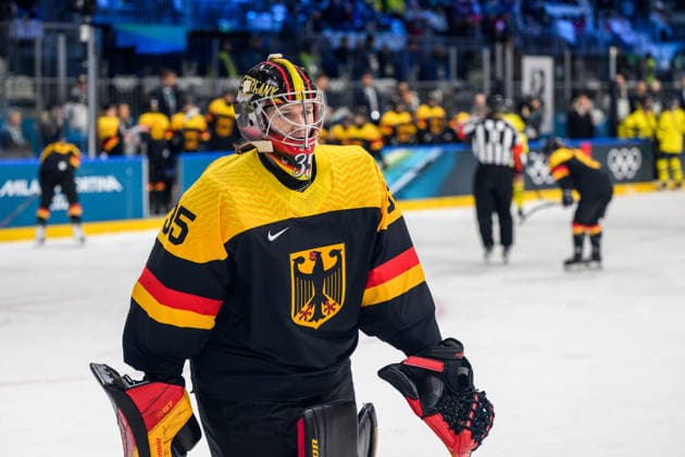 260205 Goaltender Sandra Abstreiter of Germany in the women s Ice hockey, Eishockey game between Sweden and Germany during day -1 of the 2026 Winter Olympics on February 5, 2026 in Milan. Photo: Carl Sandin BILDBYRAN kod CS CS0849 ishockey ice hockey Olympic Games, Olympische Spiele, Olympia, OS olympics winter olympics os ol olympiska spel vinter-os olympiske leker milano cortina 2026 milan cortina 2026 milano cortina 2026 olympic games milano cortina 2026 winter olympic games milano cortina-os milano cortina-ol vinter-ol -1 bbeng sverige tyskland *** 260205 Goaltender Sandra Abstreiter of Germany in the women s ice hockey game between Sweden and Germany during day 1 of the 2026 Winter Olympics on February 5, 2026 in Milan Photo Carl Sandin BILDBYRAN kod CS CS0849 ishockey ice hockey olympic games olympics winter olympics os ol olympiska spel vinter os olympiske leker milano cortina 2026 milan cortina 2026 milano cortina 2026 olympic games milano cortina 2026 winter olympic games milano cortina os milano cortina ol vinter ol 1 bbeng sverige tyskland  Copyright: CARLxSANDIN BB260205CS016