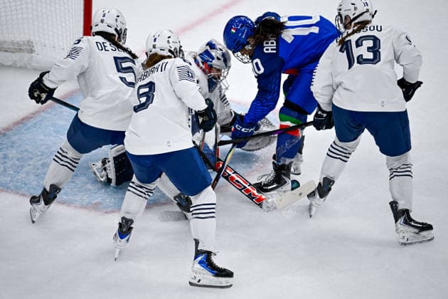 Winter Olympics - Ice hockey, Eishockey Women- France v Italy Gabrielle de Serres (5) of Team France, Jade Barbirati (8) of Team France, Aurora Abatangelo (10) of Team Italy, Marie-Pierre Pelissou (13) of Team France during the Ice Hockey Women s Preliminary Round Group B match between France and Italy at Milano Santagiulia Ice Hockey Arena as part of the Olympic Winter games, Winterspiele,Spiele, Summer games Milano Cortina 2026 on February 5, 2026 in Milan, Italy. Photo by JMP ABACAPRESS.COM Milan Italy  Copyright: xJMP ABACAx