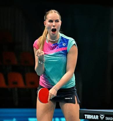 Annett Kaufmann, Deutschland, SV DJK Kolbermoor, erreicht beim Europe Top 16 das Achtelfinale Europe Top 16 Cup 2026 im Salle Omnisport du Pierrier in Montreux - 5. Februar: Annett Kaufmann, Deutschland, SV DJK Kolbermoor, U19-Weltmeisterin 2024 und Deutsche Meisterin 2025, zieht bei ihrem Debüt mit einem Sieg in der zweiten Qualifikationsrunde des Europe Top 16 über Anna Hursey (Wales) in das Achtelfinale ein. Montreux Montreux-Clarens, Salle Omnisport du Pierrier Vaud Schweiz *** Annett Kaufmann, Germany, SV DJK Kolbermoor, reaches the last 16 of the Europe Top 16 Europe Top 16 Cup 2026 at the Salle Omnisport du Pierrier in Montreux 5 February Annett Kaufmann, Germany, SV DJK Kolbermoor, U19 World Champion 2024 and German Champion 2025, reaches the last 16 on her debut with a victory over Anna Hursey Wales in the second qualifying round of the Europe Top 16 Montreux Montreux Clarens, Salle Omnisport du Pierrier Vaud Switzerland