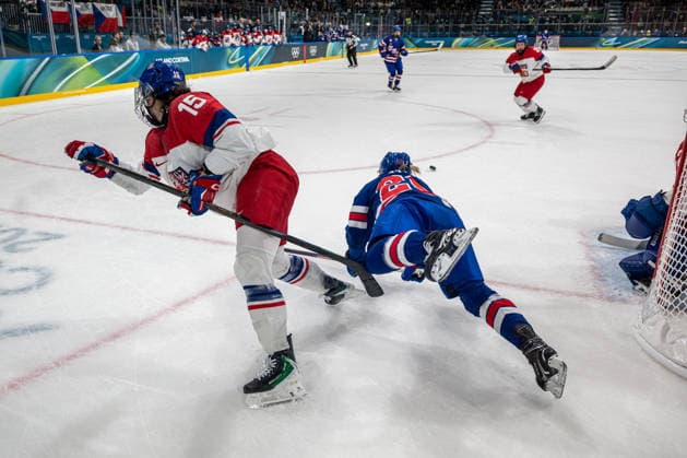 February 5, 2026, Milano, Lombardia, Italy: Trnkova Andrea (cze),Coyne Kendall (usa) during the Winter Olympic Games, Olympische Spiele, Olympia, OS Milano Cortina 2026, at the Milano Rho Ice hockey, Eishockey Arena, on February 5, 2026 in Milano, Italy Milano Italy - ZUMAm345 20260205_zsp_m345_042 Copyright: xFedericoxManonix