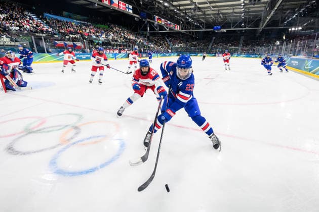 260205 Noemi Neubauerova Czech Republic and Alex Carpenter of USA in the women s Ice hockey, Eishockey game between USA and Czech Republic during day -1 of the 2026 Winter Olympics on February 5, 2026 in Milan. Photo: Carl Sandin BILDBYRAN kod CS CS0851 ishockey ice hockey Olympic Games, Olympische Spiele, Olympia, OS olympics winter olympics os ol olympiska spel vinter-os olympiske leker milano cortina 2026 milan cortina 2026 milano cortina 2026 olympic games milano cortina 2026 winter olympic games milano cortina-os milano cortina-ol vinter-ol -1 bbeng *** 260205 Noemi Neubauerova Czech Republic and Alex Carpenter of USA in the women s ice hockey game between USA and Czech Republic during day 1 of the 2026 Winter Olympics on February 5, 2026 in Milan Photo Carl Sandin BILDBYRAN kod CS CS0851 ishockey ice hockey olympic games olympics winter olympics os ol olympiska spel vinter os olympiske leker milano cortina 2026 milan cortina 2026 milano cortina 2026 olympic games milano cortina 2026 winter olympic games milano cortina os milano cortina ol vinter ol 1 bbeng  Copyright: CARLxSANDIN BB260205CS102