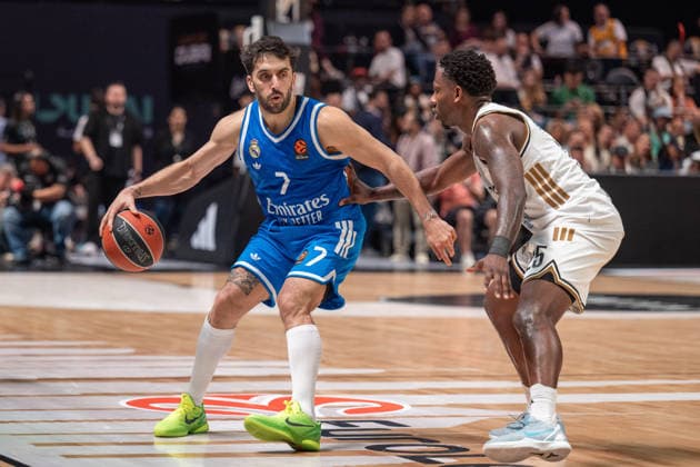 Dubai Basketball v Real Madrid - EuroLeague DUBAI, UNITED ARAB EMIRATES - FEBRUARY 5: Facundo Campazzo of Real Madrid in action against Mckinley Wright IV of Dubai Basketball during the EuroLeague 2025–26 regular season game at Coca-Cola Arena in Dubai, United Arab Emirates on February 5, 2026. Waleed Zein Anadolu Dubai United Arab Emirates. Editorial use only. Please get in touch for any other usage.  Copyright: x2026xAnadoluxWaleedxZeinx
