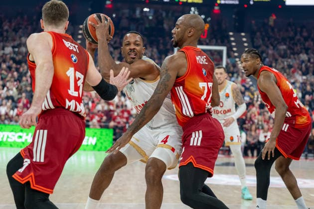 Andreas Obst 13 (FC Bayern Basketball), Jaron Blossomgame 4 (AS Monaco Basket), Isiaha Mike 22 (FC Bayern Basketball), FC Bayern Basketball vs. AS Monaco Basket, EuroLeague 27. Spieltag, 05.02.2026 Muenchen Bayern Deutschland