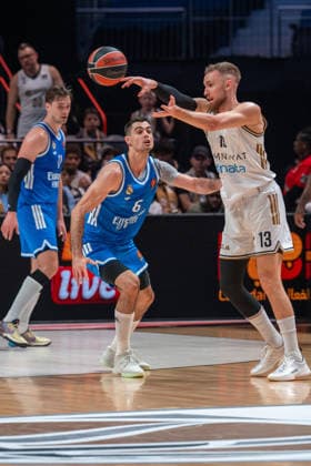 Dubai Basketball v Real Madrid - EuroLeague: DUBAI, UNITED ARAB EMIRATES – FEBRUARY 5: Real Madrid s Alberto Abalde competes for the ball with Dzanan Musa of Dubai Basketball during the EuroLeague 2025–26 regular season game at Coca-Cola Arena in Dubai, United Arab Emirates on February 5, 2026. Waleed Zein Anadolu Dubai United Arab Emirates. Editorial use only. Please get in touch for any other usage.  Copyright: x2026xAnadoluxWaleedxZeinx