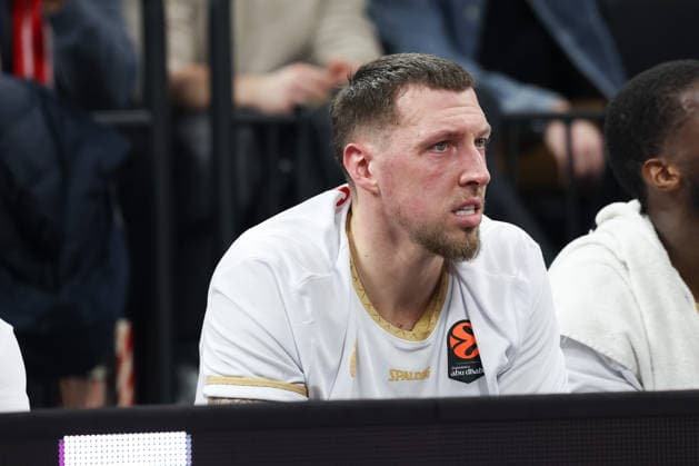 Daniel Theis (AS Monaco, 10) auf der Bank, GER, FC Bayern Basketball vs. AS Monaco, Basketball, Euroleague, 27. Spieltag, Saison 2025 2026, 05.02.2026, GER, FC Bayern Basketball vs. AS Monaco, Basketball, Euroleague, 27. Spieltag, Saison 2025 2026, 05.02.2026 Muenchen Copyright: xEibner-Pressefoto JennixMaulx EP_JML
