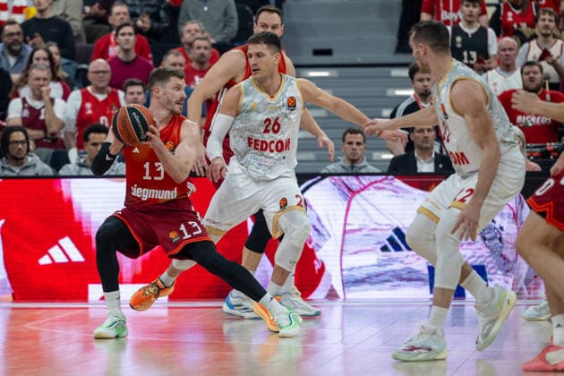 Andreas Obst 13 (FC Bayern Basketball), Nemanja Nedovic 26 (AS Monaco Basket), FC Bayern Basketball vs. AS Monaco Basket, EuroLeague 27. Spieltag, 05.02.2026 Muenchen Bayern Deutschland