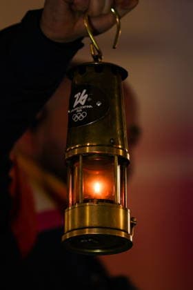 ITALY, MILAN - FEBRUARY 5, 2026: A lantern is seen during a ceremony marking the arrival of the Milano Cortina 2026 Olympic Flame at Piazza del Duomo. The two-month Olympic Torch Relay, which started in December 2025, followed a 12,000 km route across Italy finally reaching Milan on 5 February 2026 2026 Winter Olympics: Olympic Torch Arrives In Milan  - ZUMAt113 20260205_zaa_t113_441 Copyright: xPeterxKovalevx