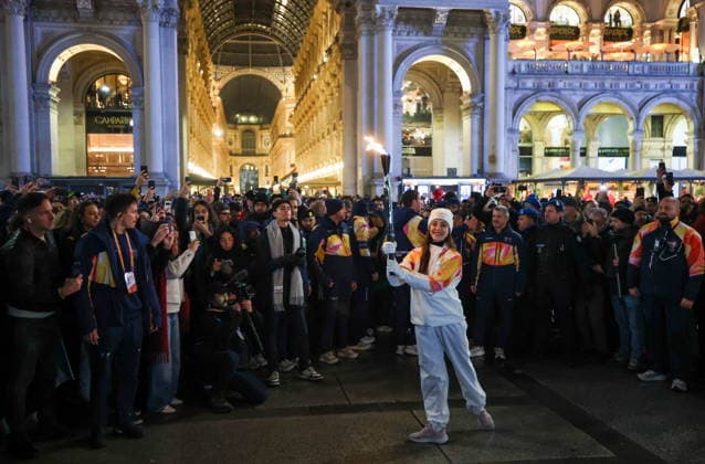 ITALY, MILAN - FEBRUARY 5, 2026: La Scala Theatre Ballet prima ballerina Nicoletta Manni is seen during a ceremony marking the arrival of the Milano Cortina 2026 Olympic Flame at Piazza del Duomo. The two-month Olympic Torch Relay, which started in December 2025, followed a 12,000 km route across Italy finally reaching Milan on 5 February 2026 2026 Winter Olympics: Olympic Torch Arrives In Milan  - ZUMAt113 20260205_zaa_t113_446 Copyright: xPeterxKovalevx