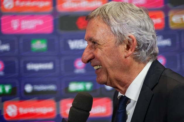 Svetislav Pesic (FC Bayern Basketball, Chef-Trainer) lacht beim Interview nach dem Spiel, GER, FC Bayern Basketball vs. AS Monaco, Basketball, Euroleague, 27. Spieltag, Saison 2025 2026, 05.02.2026, GER, FC Bayern Basketball vs. AS Monaco, Basketball, Euroleague, 27. Spieltag, Saison 2025 2026, 05.02.2026 Muenchen Copyright: xEibner-Pressefoto JennixMaulx EP_JML
