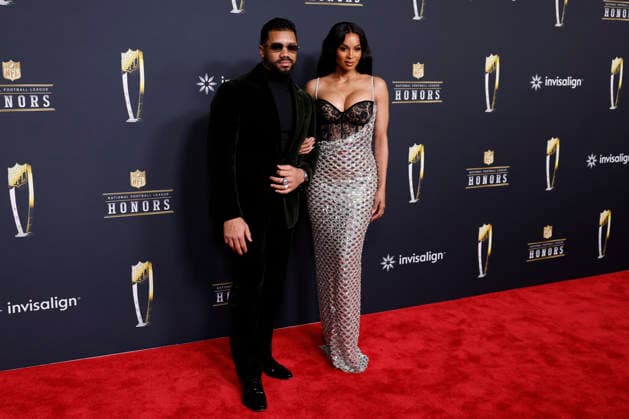RECORD DATE NOT STATED Russell Wilson and Ciara arrive on the red carpet at the 2026 NFL, American Football Herren, USA Honors presented by Invisalign in the days leading up to Super Bowl LX in San Francisco on Thursday, February 5, 2026. The New England Patriots will play the Seattle Seahawks in Super Bowl LX at Levi s Stadium in Santa Clara on Sunday, February 8, 2026.  SBP20260205396 JOHNxANGELILLO
