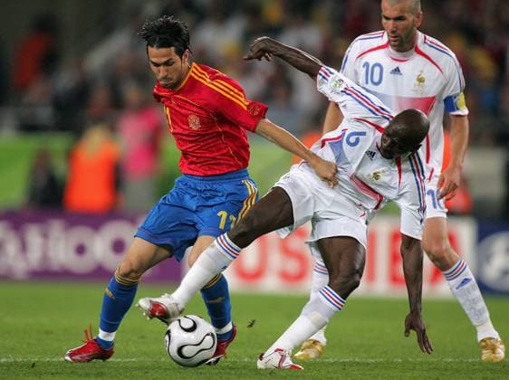 Spain V France, FIFA World Cup, WM, Weltmeisterschaft, Fussball Finals 2006 Round Of 16 Luis Garcia of Spain and Claude Makelele of France challenge during the FIFA World Cup Finals 2006 Round Of 16 match between Spain and France at Niedersachsenstadion on June 27, 2006 in Hanover, Germany. Hanover Niedersachsenstadion Germany Germany Copyright: xAllstarxPicturexLibraryxLtdx