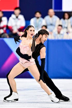 Laurance FOURNIER BEAUDRY & Guillaume CIZERON (FRA), during Team Event - Ice Dance Rhythm Dance, at the Olympic Winter games, Winterspiele,Spiele, Summer games Milano Cortina 2026, at Milano Ice Skating Arena, on February 6, 2026 in Milan, Italy. Noxthirdxpartyxsales  aflo_318669284