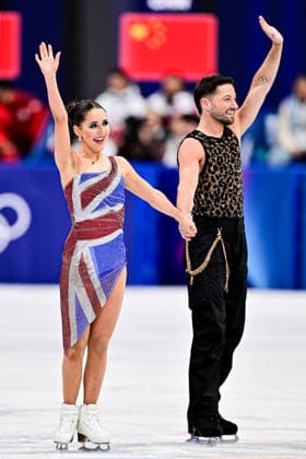 Lilah FEAR & Lewis GIBSON (GBR), during Team Event - Ice Dance Rhythm Dance, at the Olympic Winter games, Winterspiele,Spiele, Summer games Milano Cortina 2026, at Milano Ice Skating Arena, on February 6, 2026 in Milan, Italy. Noxthirdxpartyxsales  aflo_318673055
