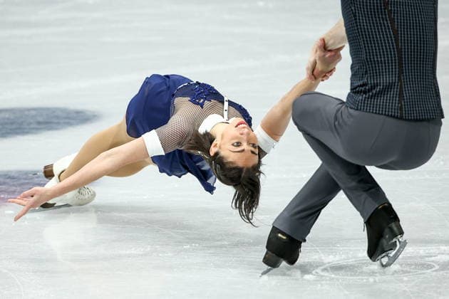 ITALY, MILAN - FEBRUARY 6, 2026: Pair skaters Camille Kovalev (L) and Pavel Kovalev of France perform during the team short programme event at Milano Ice Skating Arena as part of the 2026 Winter Olympic Games, Olympische Spiele, Olympia, OS 2026 Winter Olympics: Team Figure skating, Eiskunstlauf Rhythm Dance  - ZUMAt113 20260206_zaa_t113_170 Copyright: xMikhailxTereshchenkox