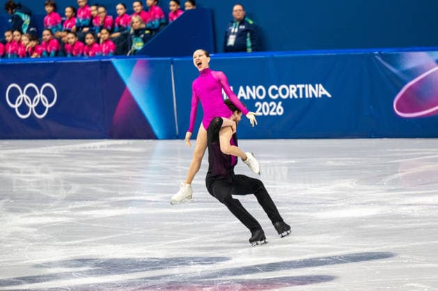 Figure skating, Eiskunstlauf - Milano Cortina 2026 Winter Olympics: Day 0 Ioulia Chtchetinina and Michal Wozniak from Poland participate during the Winter Olympic Games, Olympische Spiele, Olympia, OS in Milano, Italy, on February 6, 2026, at the Milano Ice Skating Arena. Milano Lombardia Italy  Copyright: xFedericoxManonix originalFilename:manoni-figuresk260206_npxBe.jpg