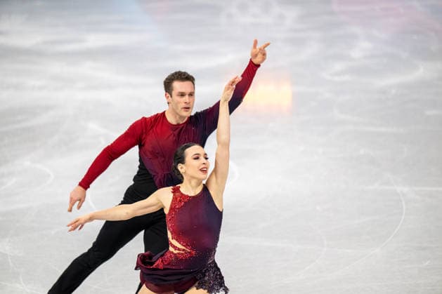 Figure skating, Eiskunstlauf - Milano Cortina 2026 Winter Olympics: Day 0 Lia Pereira and Trennt Michaud from Canada participate in the Winter Olympic Games, Olympische Spiele, Olympia, OS at the Milano Ice Skating Arena in Milano, Italy, on February 6, 2026. Milano Lombardia Italy  Copyright: xFedericoxManonix originalFilename:manoni-figuresk260206_np8qo.jpg