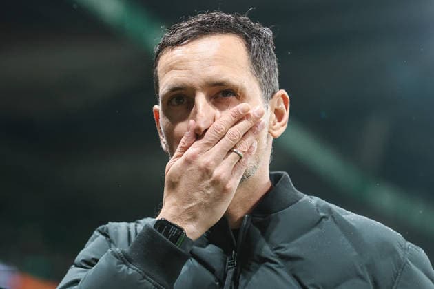 1. Bundesliga - SV Werder Bremen - Eintracht Frankfurt am 16.01.2026 im Weserstadion in Bremen Trainer Dino Toppmöller Toppmoeller Toppmoller (Frankfurt) unzufrieden, enttäuscht, enttaeuscht, niedergeschlagen *** 1 Bundesliga SV Werder Bremen Eintracht Frankfurt on 16 01 2026 at Weserstadion in Bremen Coach Dino Toppmöller Toppmoeller Toppmoller Frankfurt dissatisfied, disappointed, disappointed, dejected MH