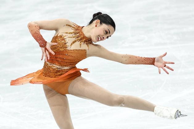 ITALY, MILAN - FEBRUARY 6, 2026: Madeline Schizas of Canada performs her routine in the women s singles skating short programme of the team Figure skating, Eiskunstlauf event at Milano Ice Skating Arena as part of the 2026 Winter Olympic Games, Olympische Spiele, Olympia, OS 2026 Winter Olympics: Team Figure Skating, Rhythm Dance  - ZUMAt113 20260206_zaa_t113_275 Copyright: xMikhailxTereshchenkox
