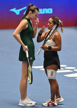 L-R Anastasia Detiucova (CZE) and Sabrina Santamari (USA) in the match against Madeleine Brooks (UK) and Shuo Feng (CHN) within the WTA, Tennis Damen women s tennis tournament Ostrava Open in Ostrava, Czech Republic, February 6, 2026. (CTKxPhoto JaroslavxOzana) CTKPhotoP2026020607244  CTKPhotoP2026020607244