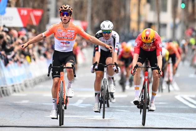 Tour of Valencia 2026 Stage 3 SAN VINCENT DEL RASPEIG, SPAIN - FEBRUARY 06 : August Andrew (USA) of INEOS Grenadiers wins the sprint, second place for Holter Adne (NOR) of Uno-X Mobility, third place for Vermeersch Florian (BEL) of UAE Team Emirates - XRG during stage 3 of the 77th edition of Volta a la Comunitat Valenciana an UCI ProSeries 2.Pro cycling road race stage for Men Elite of 158.2 km with start in Orihuela and finish in San Vincent Del Raspeig on February 6, 2026 in San Vincent Del Raspeig, Spain, 06 02 2026 San Vincent Del Raspeig Spain  Copyright: xVincentxKalutx