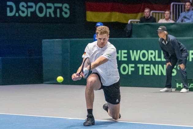 Yannick Hanfmann (Team Deutschland) mit der Rueckhand. Deutschland vs. Peru, Tennis, Davis-Cup, 01. Runde, 06. und 07.02.2026 Deutschland vs. Peru, Tennis, Davis-Cup, 01. Runde, 06. und 07.02.2026 Duesseldorf Copyright: xEibner-Pressefoto ThomasxHaeslerx EP_THR