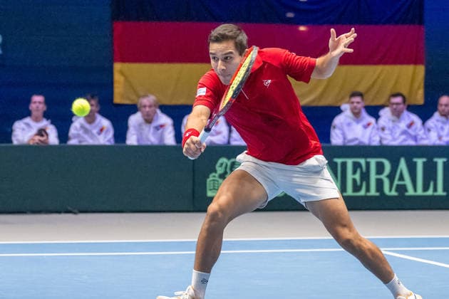 Gonzalo Bueno (Team Peru) hat den Ball im Blick. Deutschland vs. Peru, Tennis, Davis-Cup, 01. Runde, 06. und 07.02.2026 Deutschland vs. Peru, Tennis, Davis-Cup, 01. Runde, 06. und 07.02.2026 Duesseldorf Copyright: xEibner-Pressefoto ThomasxHaeslerx EP_THR