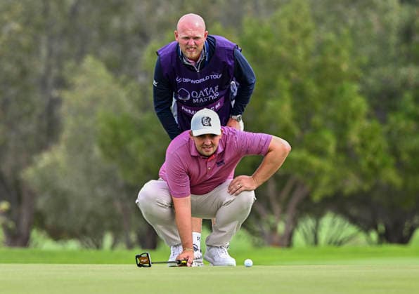 QATAR MASTERS 2026- SECOND ROUND Marcus Armitage of England lines up a shot at the 5th green during second round of the Qatar Masters 2026 golf tournament at the Doha Golf Club on February 06, 2026. DOHA Qatar Copyright: xNOUSHADx