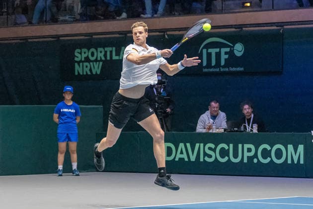 Yannick Hanfmann (Team Deutschland) beim Return. Deutschland vs. Peru, Tennis, Davis-Cup, 01. Runde, 06. und 07.02.2026 Deutschland vs. Peru, Tennis, Davis-Cup, 01. Runde, 06. und 07.02.2026 Duesseldorf Copyright: xEibner-Pressefoto ThomasxHaeslerx EP_THR