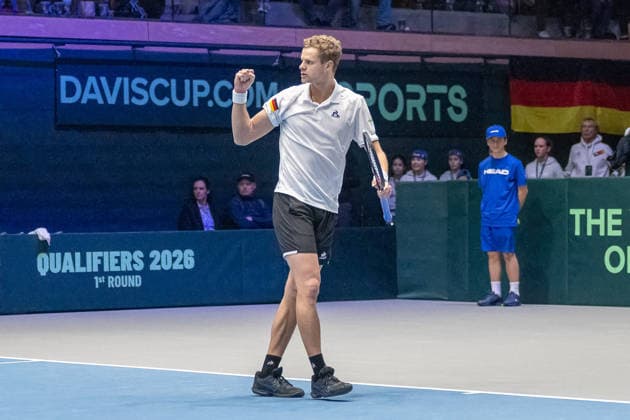 Yannick Hanfmann (Team Deutschland) bejubelt einen gelungenen Ball. Deutschland vs. Peru, Tennis, Davis-Cup, 01. Runde, 06. und 07.02.2026 Deutschland vs. Peru, Tennis, Davis-Cup, 01. Runde, 06. und 07.02.2026 Duesseldorf Copyright: xEibner-Pressefoto ThomasxHaeslerx EP_THR