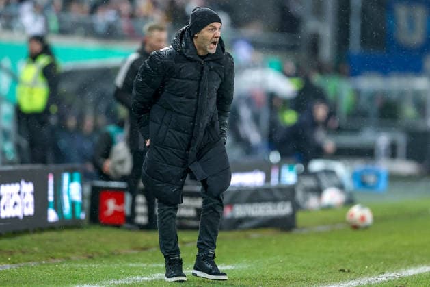 06.02.2025, Fußball, Preußen Münster - VfL Bochum, 2. Fußball Bundesliga, Preußenstadion, 21.Spieltag, Saison 2025 2026: Cheftrainer Alexander Ende (Preussen Muenster hc) gestikulierend am Spielfeldrand DFB regulations prohibit any use of photographs as image sequences and or quasi-video. Nordrhein-Westfalen Deutschland