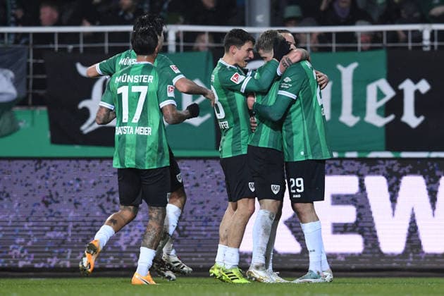 Fußball 2. Bundesliga 21. Spieltag SC Preußen Münster - VfL Bochum am 06.02.2026 im LVM-Preußenstadion in Münster Torjubel zum 1:0 durch Imad Rondic ( Münster ) DFL regulations prohibit any use of photographs as image sequences and or quasi-video.