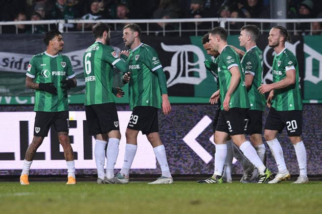 Fußball 2. Bundesliga 21. Spieltag SC Preußen Münster - VfL Bochum am 06.02.2026 im LVM-Preußenstadion in Münster Torjubel zum 1:0 durch Imad Rondic ( Münster ) DFL regulations prohibit any use of photographs as image sequences and or quasi-video.