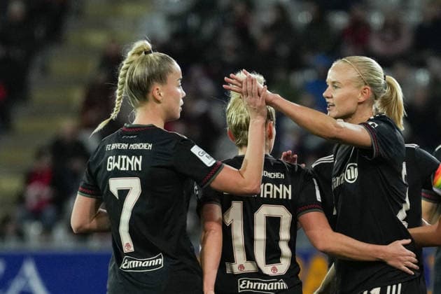 Google Pixel Frauen-Bundesliga: SC Freiburg vs. FC Bayern München, 06.02.2026 Torjubel zum 0:1 durch Pernille Harder (FC Bayern München, 21) Google Pixel Frauen-Bundesliga: SC Freiburg vs. FC Bayern München, Dreisamstadion, 06.02.2026 DFB DFL REGULATIONS PROHIBIT ANY USE OF PHOTOGRAPHS AS IMAGE SEQUENCES AND OR QUASI-VIDEO. Copyright: xBEAUTIFULxSPORTS Boscox