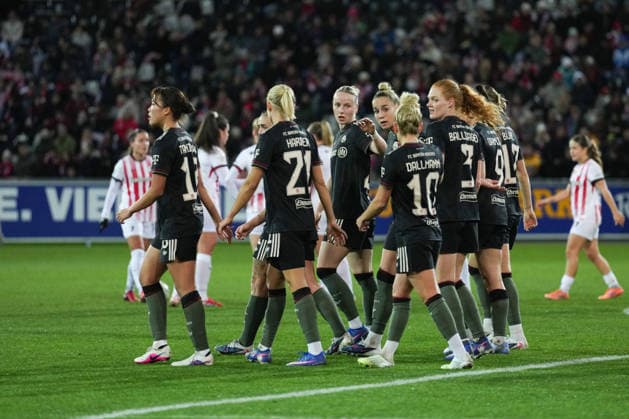 Google Pixel Frauen-Bundesliga: SC Freiburg vs. FC Bayern München, 06.02.2026 Torjubel zum 0:1 durch Pernille Harder (FC Bayern München, 21) Google Pixel Frauen-Bundesliga: SC Freiburg vs. FC Bayern München, Dreisamstadion, 06.02.2026 DFB DFL REGULATIONS PROHIBIT ANY USE OF PHOTOGRAPHS AS IMAGE SEQUENCES AND OR QUASI-VIDEO. Copyright: xBEAUTIFULxSPORTS Boscox