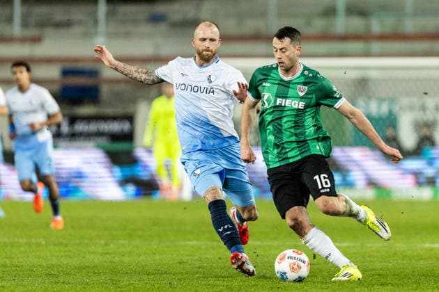 2.Fußball Bundesliga: Preußen Münster - VfL Bochum, 06.02.2026 Philipp Hofmann (VfL Bochum, 33), Torge Paetow (Preußen Münster, 16) 2.Fußball Bundesliga: Preußen Münster - VfL Bochum, LVM-Preußenstadion, Münster; 06.02.2026 DFL regulations prohibit any use of photographs as image sequences and or quasi video.
