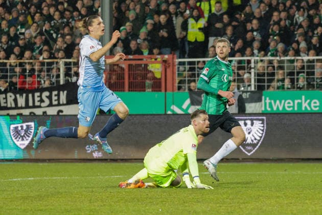 06.02.2026, xgrfx, Fussball 2.Bundesliga, Preußen Münster - VfL Bochum v.l. Tor, Imad Rondic (Preußen Münster) (DFL DFB REGULATIONS PROHIBIT ANY USE OF PHOTOGRAPHS as IMAGE SEQUENCES and or QUASI-VIDEO) Münster
