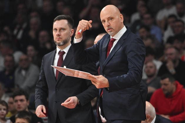 CRVENA ZVEZDA vs MACCABI SASA OBRADOVIC, basketball coach of Crvena Zvezda, during the Euroleague match against Maccabi, at Belgrade Arena. Belgrade, 06.02.2026. photo: MN PRESS BASKETBALL, EUROLEAGUE, CRVENA ZVEZDA, MACCABI Belgrade Belgrade Arena Serbia Copyright: xMarkoxMetlasx xMNxPressx