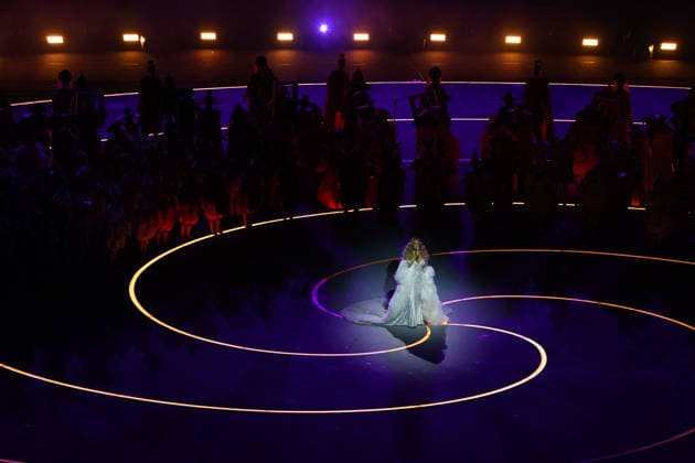 February 6, 2026, Milan, Lombardy, Italy: MARIAH CAREY performs during the Opening Ceremony of the XXV Winter Olympic Games, Olympische Spiele, Olympia, OS commonly know as the Milano Cortina 2026 Winter Olympic Games. Milan Italy - ZUMAc179 20260206_oly_c179_125 Copyright: xMickaelxChavetx