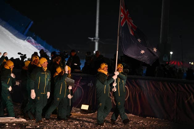 2026 WINTER Olympic Games, Olympische Spiele, Olympia, OS Flagbearers Matt Graham and Jakara Anthony lead team Australia during the Opening Ceremony of the 2026 Milano Cortina Winter Olympic Games at Livigno Snow Park, in Italy, Friday, February 6, 2026. ( NO ARCHIVING, EDITORIAL USE ONLY LVIGNO SONDRIO ITALY  Copyright: xDANxHIMBRECHTSx 20260207170316201551