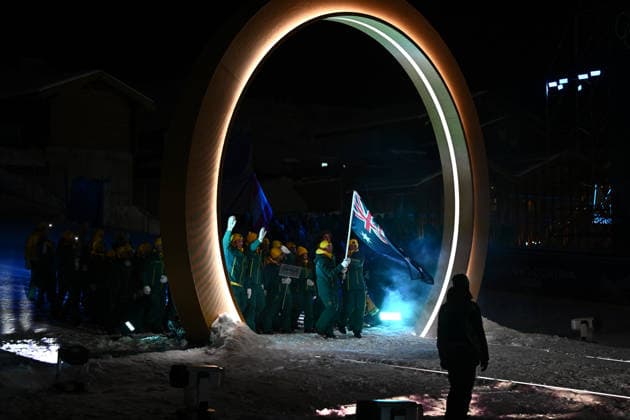 2026 WINTER Olympic Games, Olympische Spiele, Olympia, OS Flagbearers Matt Graham and Jakara Anthony lead team Australia during the Opening Ceremony of the 2026 Milano Cortina Winter Olympic Games at Livigno Snow Park, in Italy, Friday, February 6, 2026. ( NO ARCHIVING, EDITORIAL USE ONLY LVIGNO SONDRIO ITALY  Copyright: xDANxHIMBRECHTSx 20260207173347701362