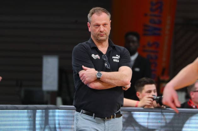 21. Spieltag der Basketball 2. Bundesliga ProA in der Oberfrankenhalle in Bayreuth Saison 2025-2026 BBC Bayreuth gegen Nürnberg Falcons BC Ralph Junge (Nürnberg Falcons BC Trainer)