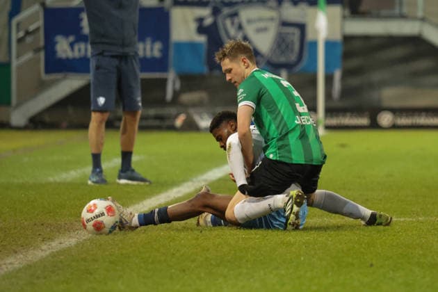 06.02.2026, xgrfx, Fussball 2.Bundesliga, Preußen Münster - VfL Bochum v.l. Moritz Kwarteng (VfL Bochum), Paul Jaeckel (Preußen Münster) (DFL DFB REGULATIONS PROHIBIT ANY USE OF PHOTOGRAPHS as IMAGE SEQUENCES and or QUASI-VIDEO) Münster