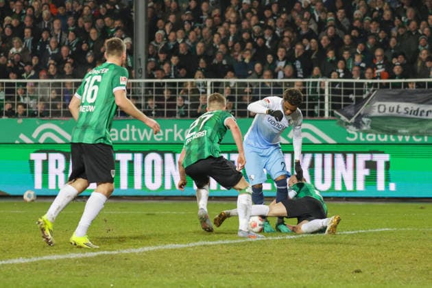 06.02.2026, xgrfx, Fussball 2.Bundesliga, Preußen Münster - VfL Bochum v.l. Torge Paetow, Jano Ter Horst (Preußen Münster), Moritz Kwarteng (VfL Bochum), Jorrit Hendrix (Preußen Münster) (DFL DFB REGULATIONS PROHIBIT ANY USE OF PHOTOGRAPHS as IMAGE SEQUENCES and or QUASI-VIDEO) Münster