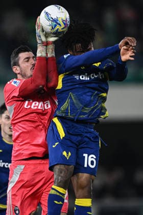 Mg Verona 06 02 2026 - campionato di calcio serie A Hellas Verona-Pisa foto Matteo Gribaudi Image nella foto: Simone Scuffet-Gift Orban 