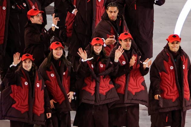 ITALY, MILAN - FEBRUARY 6, 2026: Members of the Olympic team of Canada emerge during a ceremony to open the 2026 Winter Olympic Games, Olympische Spiele, Olympia, OS at San Siro Stadium. Peter Kovalev TASS  88299722