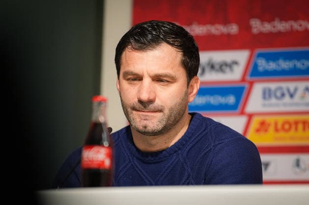 Fussball, Google Pixel Frauen-Bundesliga, 17 .Spieltag, 2025 2026, SC Freiburg vs. FC Bayern München, 06.02.2026, Dreisamstadion, Freiburg,: Edmond Kapllani (SC Freiburg,Frauen Trainer) Freiburg Dreisamstadion Baden-Württemberg Deutschland Copyright: xFINLEYxMÖRCHx