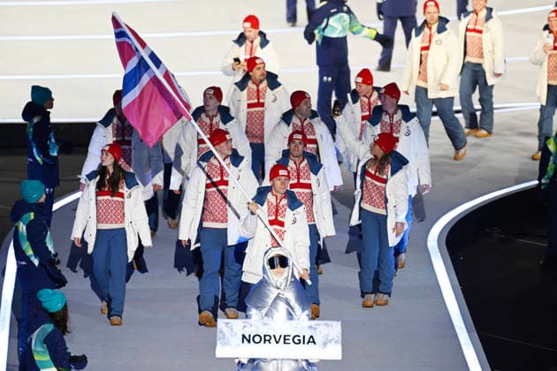 MILAN, ITALY 20260206 Norway marches in during the Olympic opening ceremony at San Siro in Milan during the Milan Cortina Olympics. *** The image is included in the SPORTS PACKAGE. For others PAYMENT IMAGE ** MILANO ITALY x10070x *** MILAN, ITALY 20260206 Norway marches in during the Olympic opening ceremony at San Siro in Milan during the Milan Cortina Olympics The image is included in the SPORTS PACKAGE For others PAYMENT IMAGE MILANO ITALY x10070x  Copyright: xJessicaxGow TTx OLYMPICS 2026 OPENING MILAN