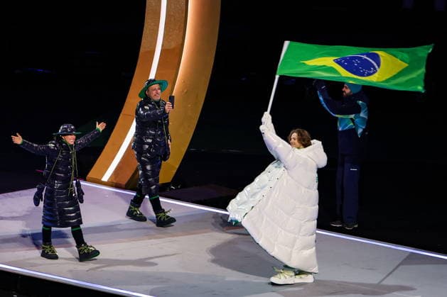 ITALY, MILAN - FEBRUARY 6, 2026: Members of the Olympic team of Brazil emerge during a ceremony to open the 2026 Winter Olympic Games, Olympische Spiele, Olympia, OS at San Siro Stadium Opening Ceremony For 2026 Winter Olympic Games  - ZUMAt113 20260206_zaa_t113_533 Copyright: xPeterxKovalevx