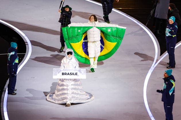 ITALY, MILAN - FEBRUARY 6, 2026: Members of the Olympic team of Brazil emerge during a ceremony to open the 2026 Winter Olympic Games, Olympische Spiele, Olympia, OS at San Siro Stadium Opening Ceremony For 2026 Winter Olympic Games  - ZUMAt113 20260206_zaa_t113_534 Copyright: xPeterxKovalevx